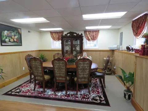 Dining - 52 Ward St, Raynham, MA 02767 photo 1 of 2