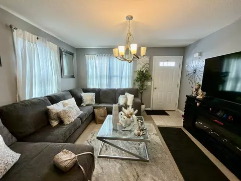 63-65 Pinevale St, Springfield, MA 01151 photo 5