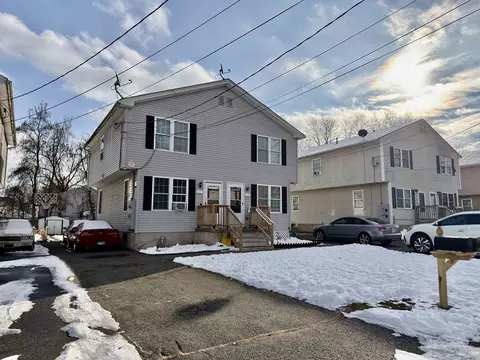 63-65 Pinevale St, Springfield, MA 01151