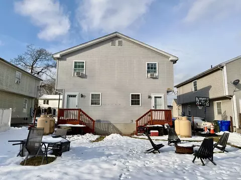 63-65 Pinevale St, Springfield, MA 01151 photo 25