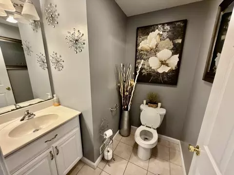 63-65 Pinevale St, Springfield, MA 01151 photo 13