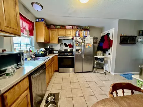 63-65 Pinevale St, Springfield, MA 01151 photo 17