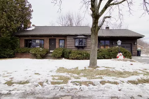 538 Mckinstry Ave, Chicopee, MA 01013