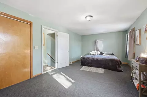 Bedroom - 108 Barre St, Springfield, MA 01119 photo 5 of 9