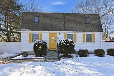 Exterior - 108 Barre St, Springfield, MA 01119 photo 4 of 4