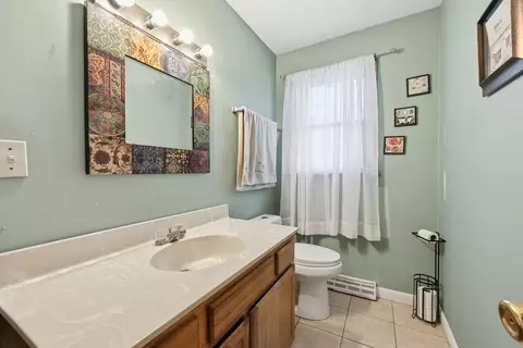 Bath - 108 Barre St, Springfield, MA 01119 photo 1 of 2