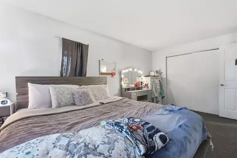 Bedroom - 108 Barre St, Springfield, MA 01119 photo 3 of 9