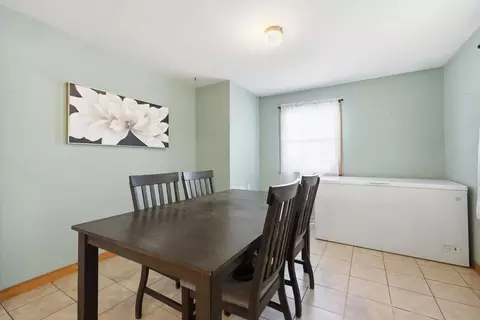 Dining - 108 Barre St, Springfield, MA 01119 photo 2 of 2