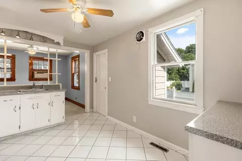 8 Plain St, Randolph, MA 02368 photo 10