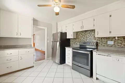 8 Plain St, Randolph, MA 02368 photo 12