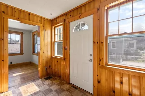 8 Plain St, Randolph, MA 02368 photo 6