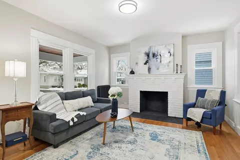 72 Sunapee St, Springfield, MA 01108 photo 2