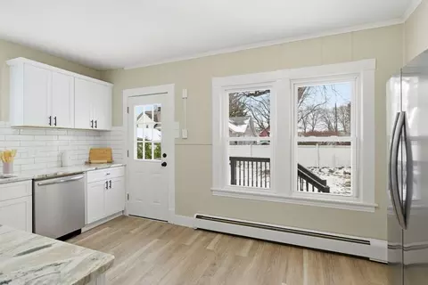 72 Sunapee St, Springfield, MA 01108 photo 11