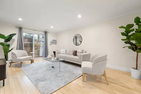 70 Warren Ave #1-8, Chelsea, MA 02150