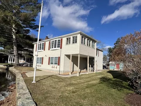 10 Indian Point Rd, Webster, MA 01570 photo 3