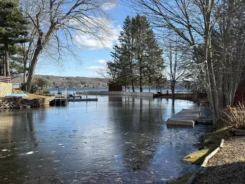 10 Indian Point Rd, Webster, MA 01570 photo 11