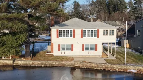 10 Indian Point Rd, Webster, MA 01570 photo 2