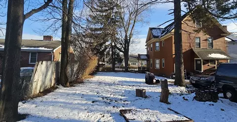 274 Pine St, Springfield, MA 01105 photo 31