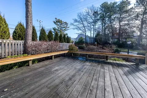 Exterior - 71 Shore Dr, Mashpee, MA 02649 photo 6 of 8