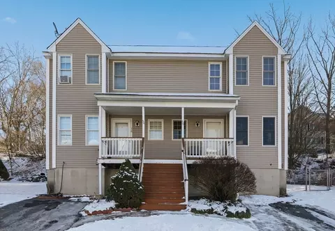 56 Wigwam Hill Dr, Worcester, MA 01605
