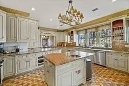 503 Highland Ave, Fall River, MA 02720 photo 21