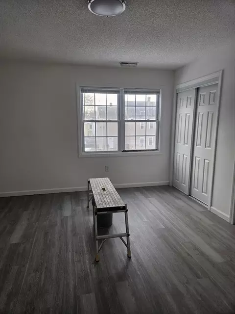 Bedroom - 59-61 Pinevale St, Springfield, MA 01151 photo 10 of 14