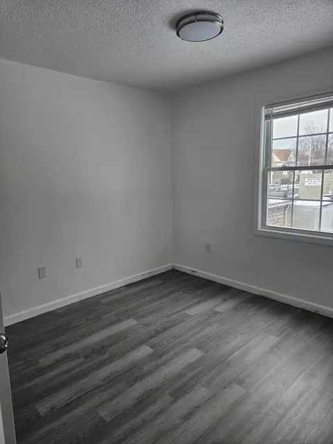 Bedroom - 59-61 Pinevale St, Springfield, MA 01151 photo 9 of 14