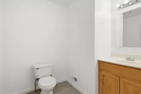 Bath - 59-61 Pinevale St, Springfield, MA 01151 photo 1 of 6