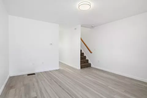 Living - 59-61 Pinevale St, Springfield, MA 01151 photo 2 of 3