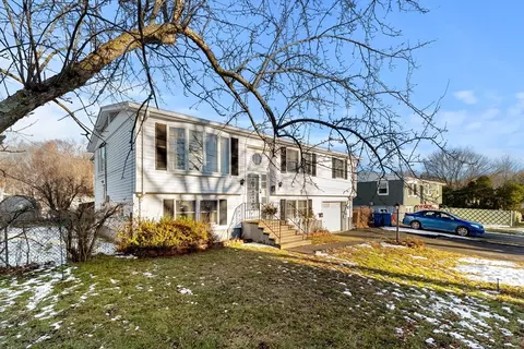 22 Westchester Dr, Lawrence, MA 01843