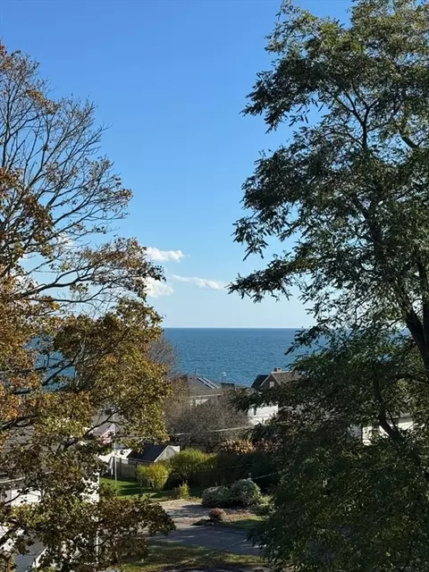 2 Ocean Ave #3C, Gloucester, MA 01930