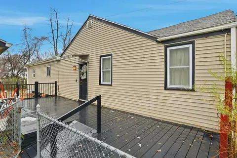 11 Cheyenne Rd, Springfield, MA 01109 photo 2