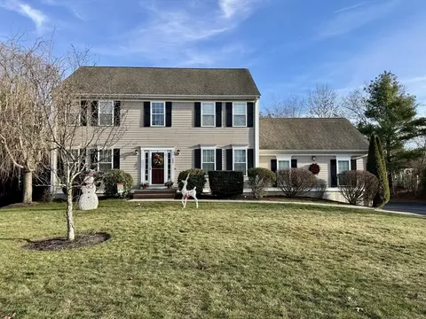 2081 Manomet Ave, Dighton, MA 02715