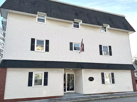 16 Richards Ave #204, North Attleboro, MA 02760