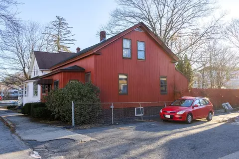 38 Park St, Webster, MA 01570 photo 4
