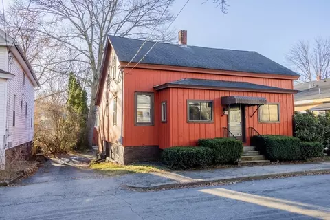 38 Park St, Webster, MA 01570 photo 2