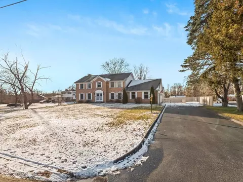 36 Lyons Rd, Dudley, MA 01571 photo 5
