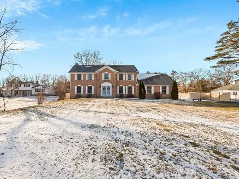 36 Lyons Rd, Dudley, MA 01571 photo 3