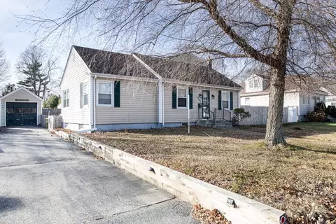 162 Wilbur Ave, Swansea, MA 02777