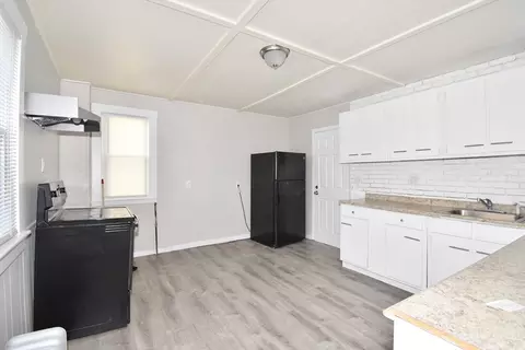 51-53 Eloise St, Springfield, MA 01118 photo 18