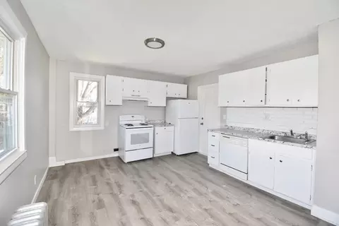51-53 Eloise St, Springfield, MA 01118 photo 9