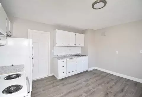 51-53 Eloise St, Springfield, MA 01118 photo 10