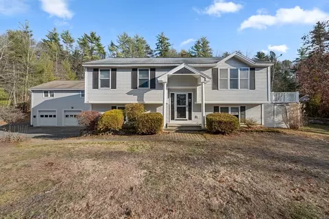 713 W Royalston Rd, Athol, MA 01331