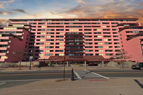 350 Revere Bch #P2-13I, Revere, MA 02151