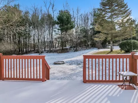 26 Stephen Dr, Webster, MA 01570 photo 6