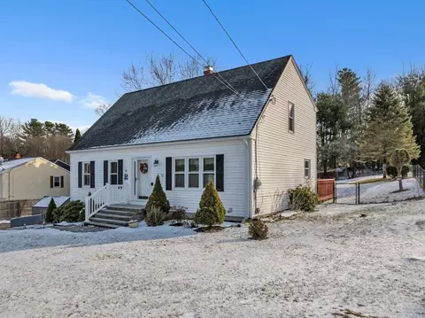 26 Stephen Dr, Webster, MA 01570 photo 2