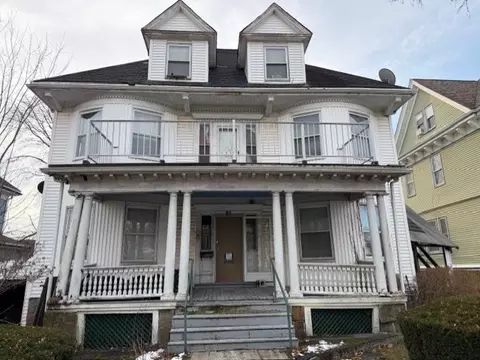 25-25 A Charlotte St, Boston, MA 02121