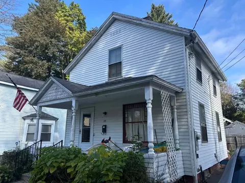 35 Jefferson St, Westfield, MA 01085