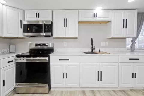 1246 Granby Rd #43, Chicopee, MA 01020