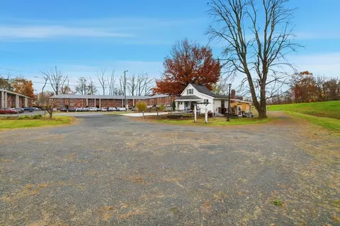 Exterior - 148 River St, West Springfield, MA 01089 photo 4 of 5